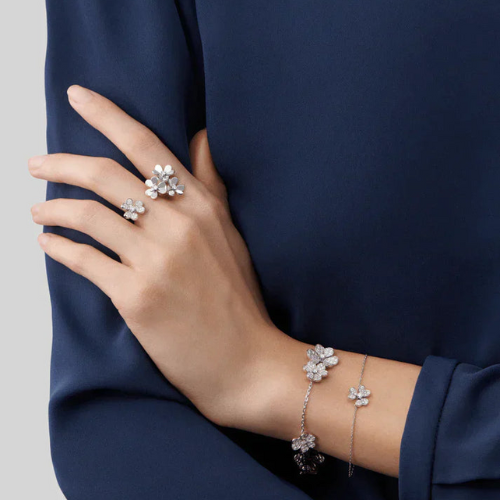 FRIVOLE SILVER FLOWER DIAMOND BRACELET