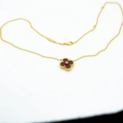 CLOVER NECKLACE GOLD DIAMOND CARNELIAN